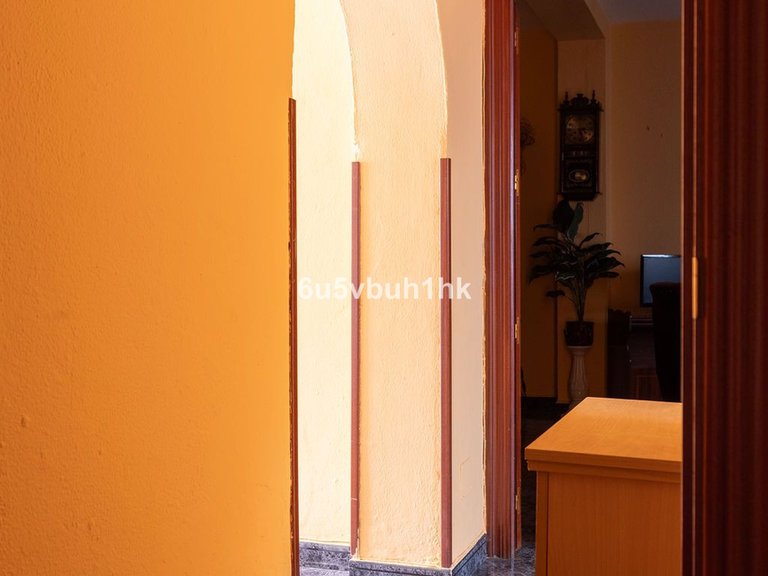 Apartment for Sale in Las Lagunas, Malaga 14