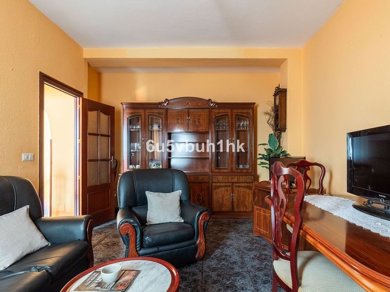 Apartment for Sale in Las Lagunas, Malaga 3