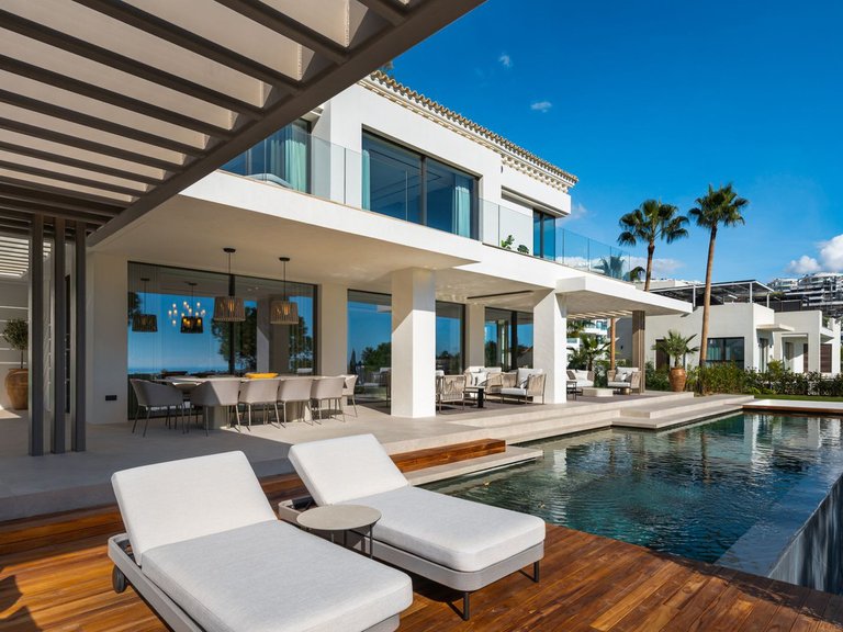 Villa for Sale in Benahavís, Malaga 13