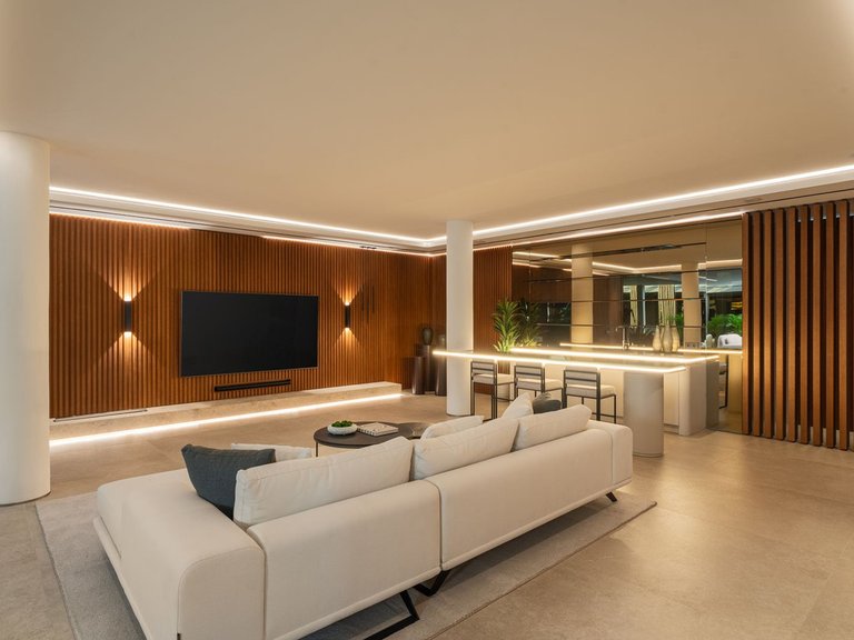 Villa for Sale in Benahavís, Malaga 27