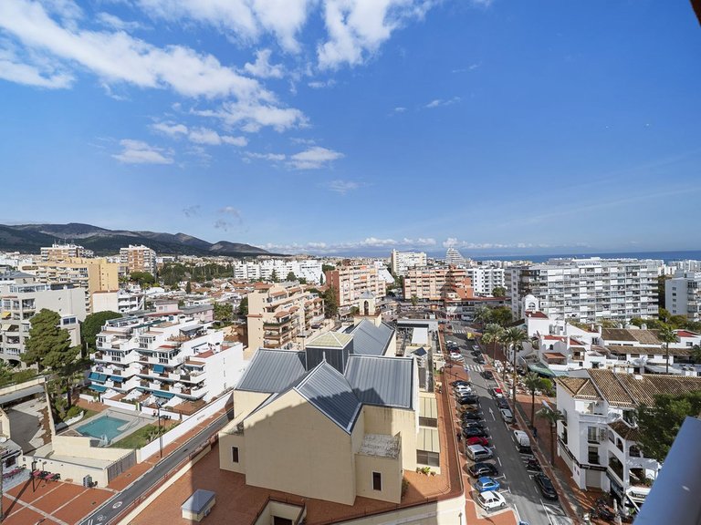 Penthouse for Sale in Costa del Sol, Benalmadena Costa, Malaga 12