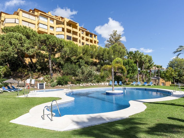 Apartment for Sale in Selwo, Malaga 24