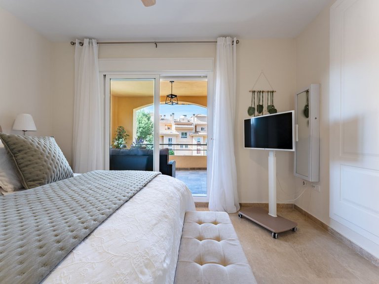 Apartment for Sale in Calahonda, Malaga 15