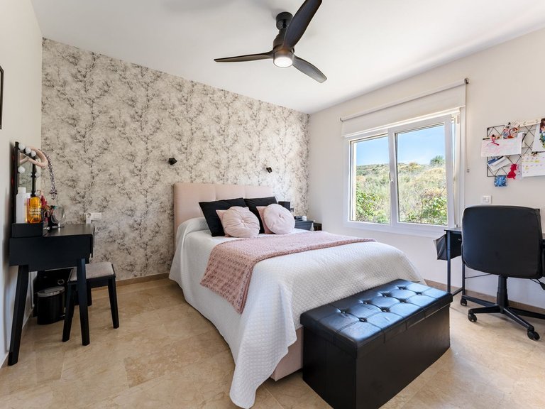 Apartment for Sale in Calahonda, Malaga 17
