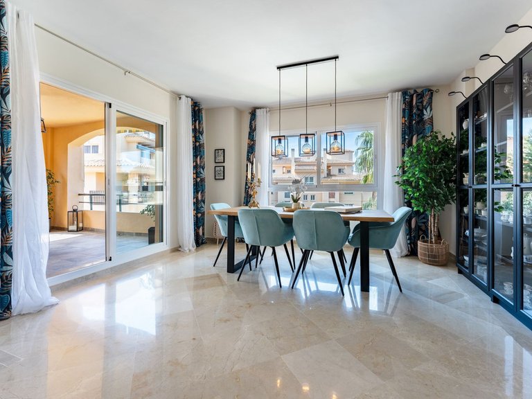 Apartment for Sale in Calahonda, Malaga 4