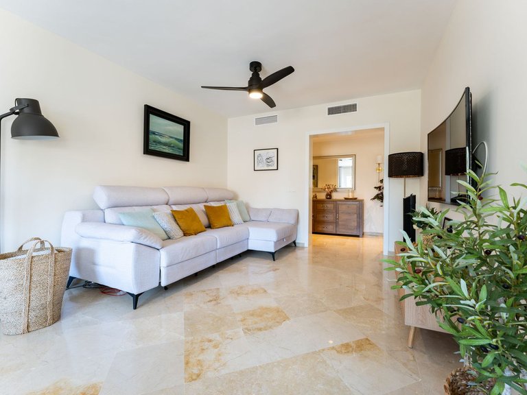Apartment for Sale in Calahonda, Malaga 8