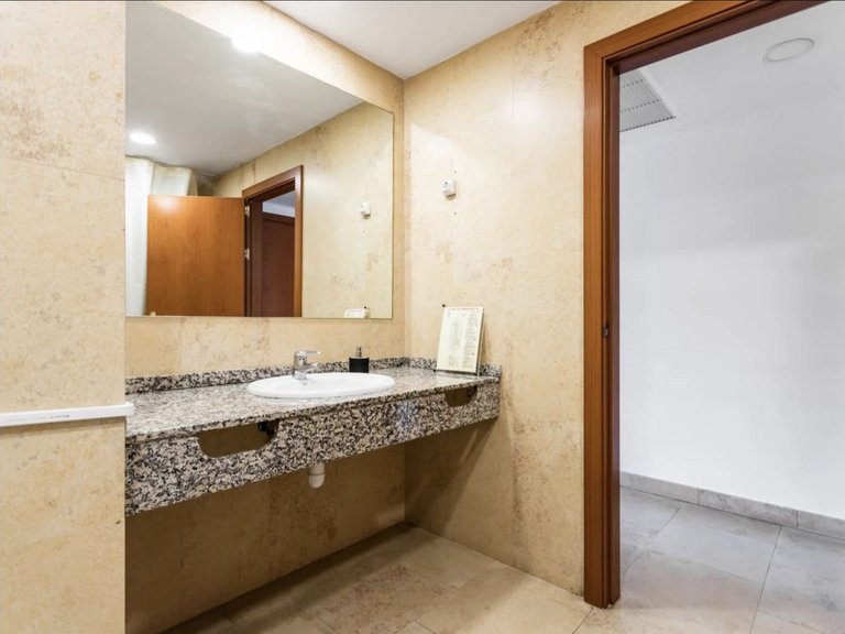 Apartment for Sale in Fuengirola, Malaga 11