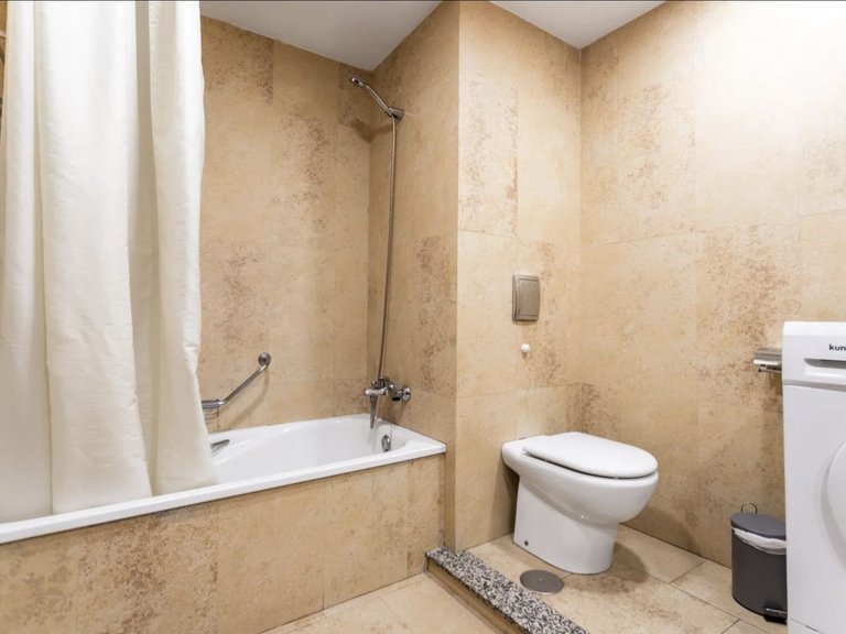 Apartment for Sale in Fuengirola, Malaga 12
