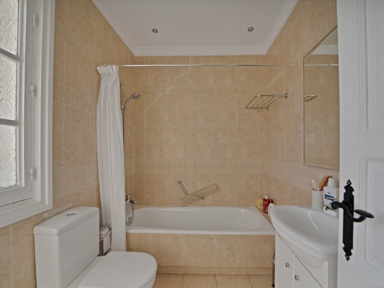 Villa for Sale in Las Brisas, Malaga 26