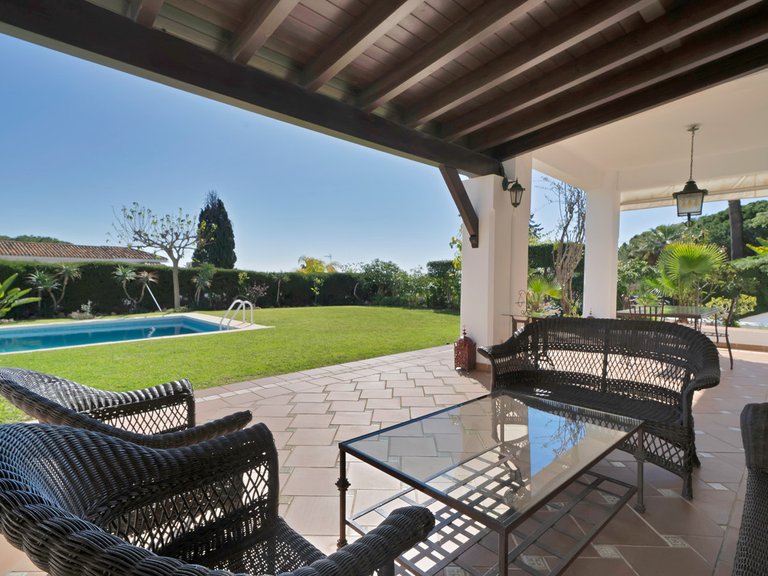 Villa for Sale in Las Brisas, Malaga 36