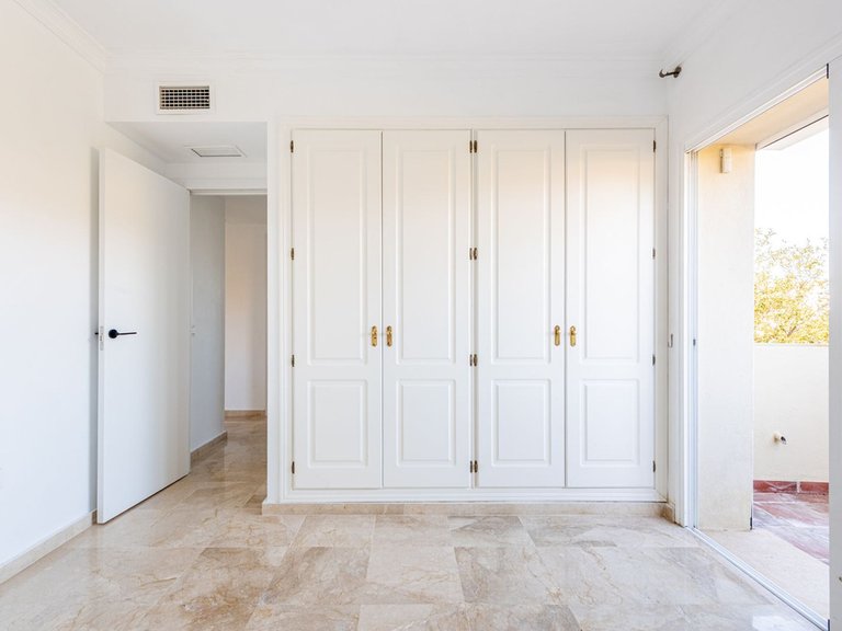 Apartment for Sale in Selwo, Malaga 11