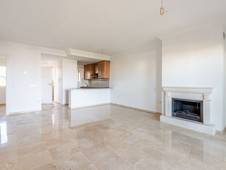 Apartment for Sale in Selwo, Malaga 6