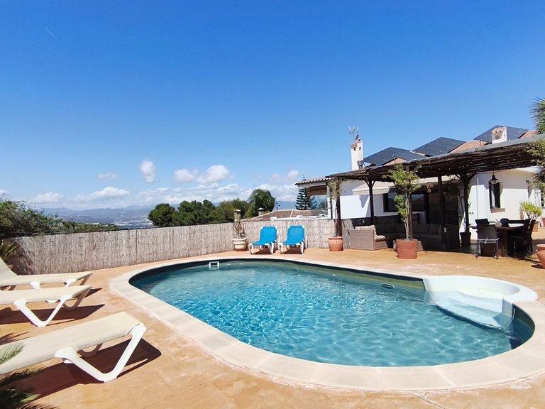Villa for Sale in Alhaurín De La Torre, Malaga 43