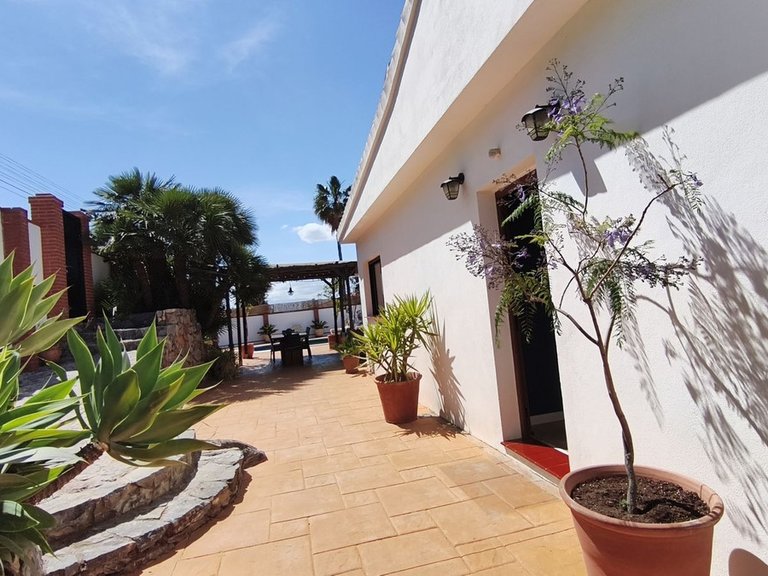 Villa for Sale in Alhaurín De La Torre, Malaga 46