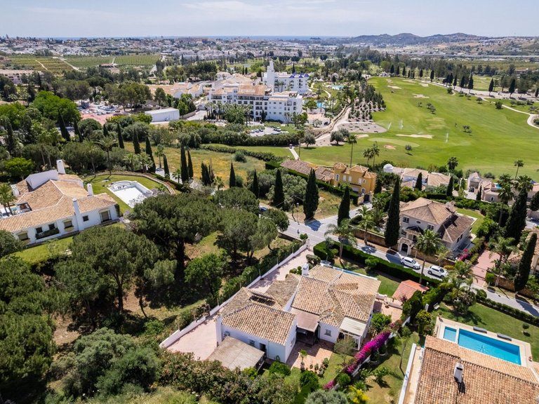 Villa for Sale in Mijas Golf, Malaga 5