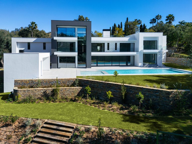 Villa for Sale in Sotogrande Alto, Cadiz 1