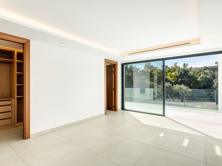Villa for Sale in Sotogrande Alto, Cadiz 14