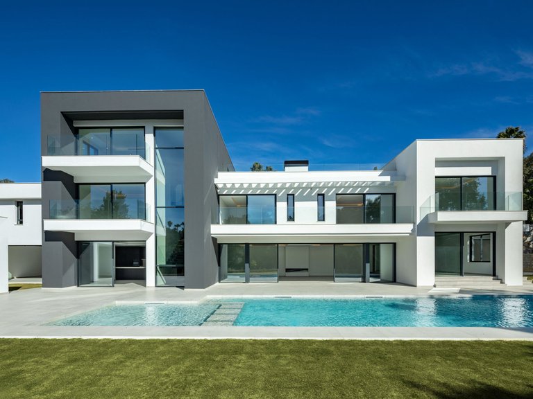 Villa for Sale in Sotogrande Alto, Cadiz 16