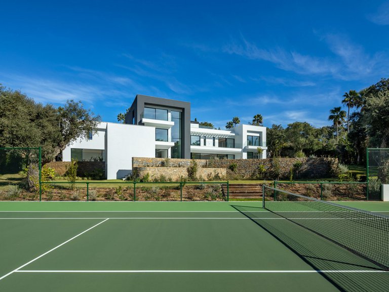 Villa for Sale in Sotogrande Alto, Cadiz 2