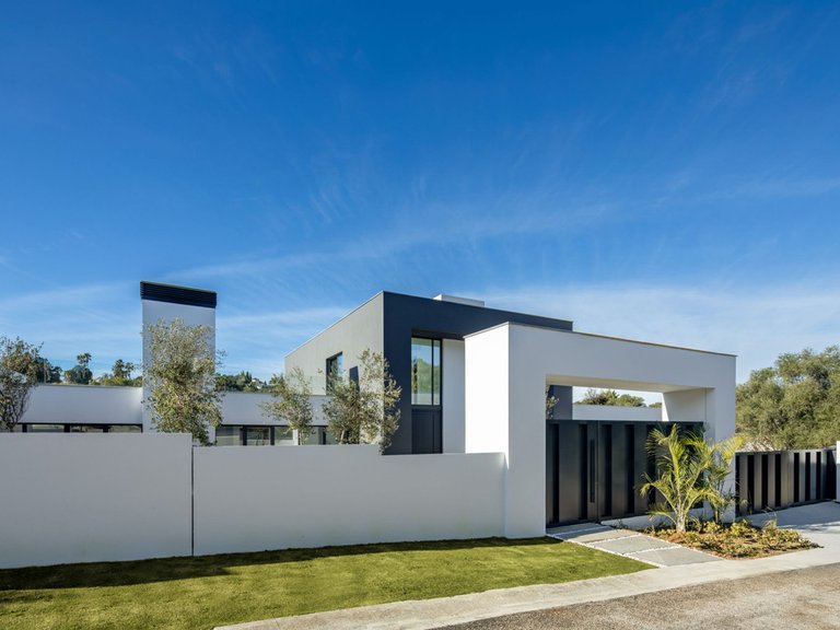 Villa for Sale in Sotogrande Alto, Cadiz 6