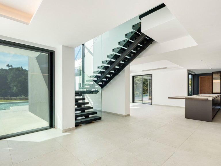 Villa for Sale in Sotogrande Alto, Cadiz 8