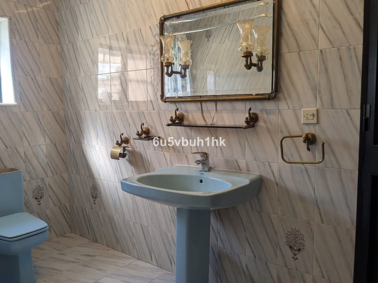 Villa for Sale in Alhaurín El Grande, Malaga 19