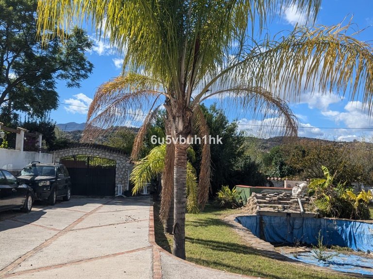 Villa for Sale in Alhaurín El Grande, Malaga 3