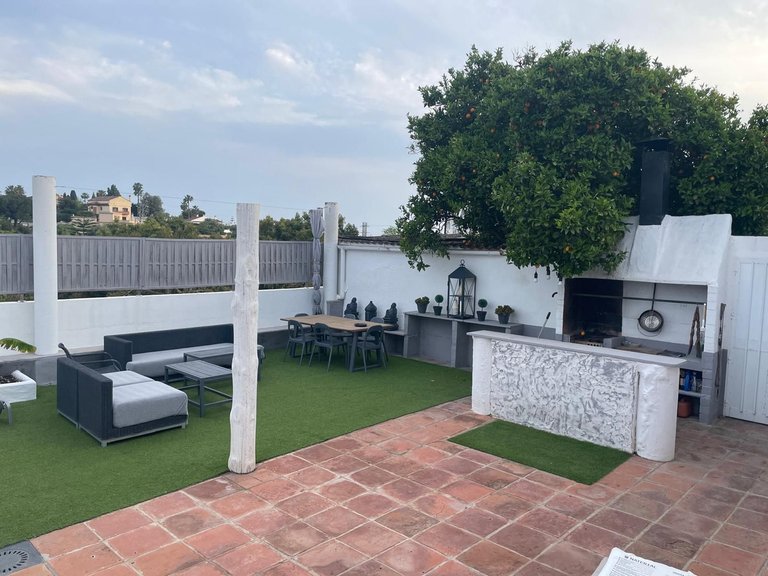 Villa for Sale in San Pedro De Alcántara, Malaga 1