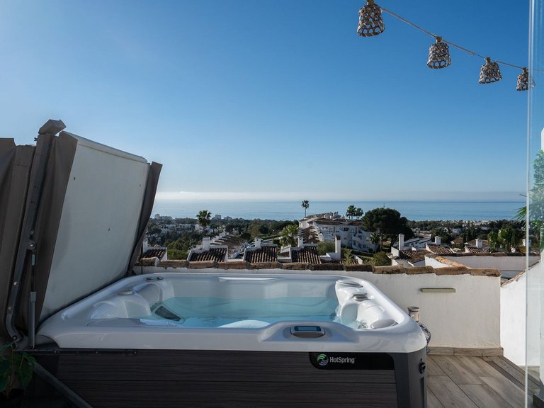 Villa for Sale in Calahonda, Malaga 10