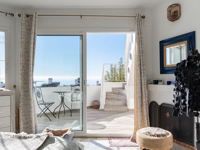 Villa for Sale in Calahonda, Malaga 18