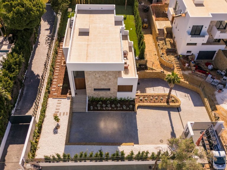 Villa for Sale in Nagüeles, Malaga 114