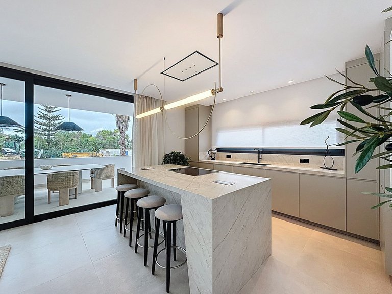 Villa for Sale in Nagüeles, Malaga 21
