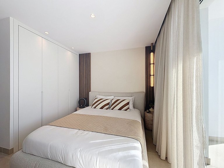 Villa for Sale in Nagüeles, Malaga 48