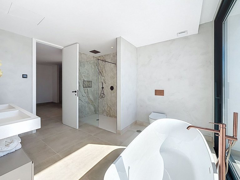 Villa for Sale in Nagüeles, Malaga 55