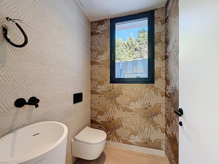 Villa for Sale in Nagüeles, Malaga 58
