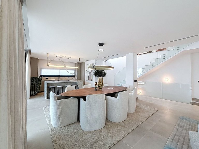 Villa for Sale in Nagüeles, Malaga 6