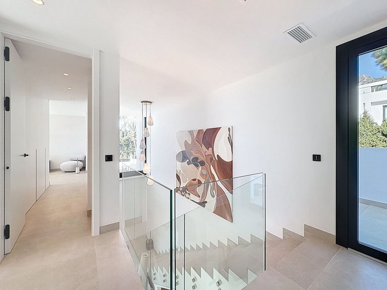 Villa for Sale in Nagüeles, Malaga 75