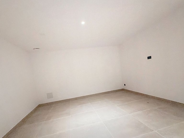 Villa for Sale in Nagüeles, Malaga 78