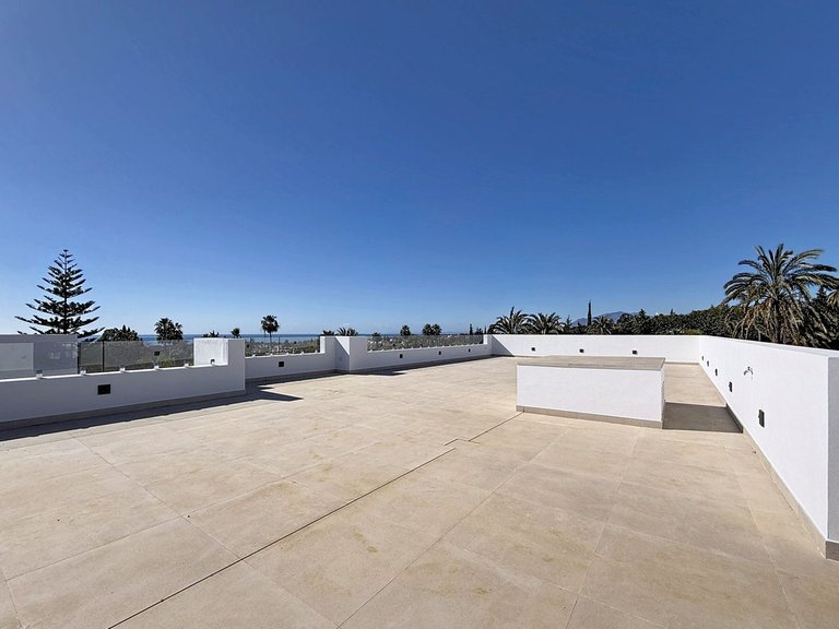 Villa for Sale in Nagüeles, Malaga 79