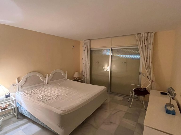 Apartment for Sale in Nueva Andalucía, Malaga 4