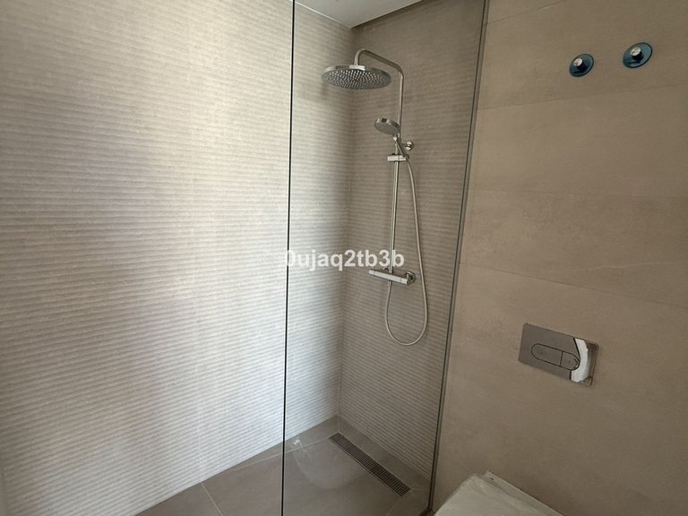 Apartment for Sale in Estepona, Malaga 5