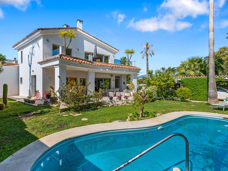 Villa for Sale in San Pedro De Alcántara, Malaga 10