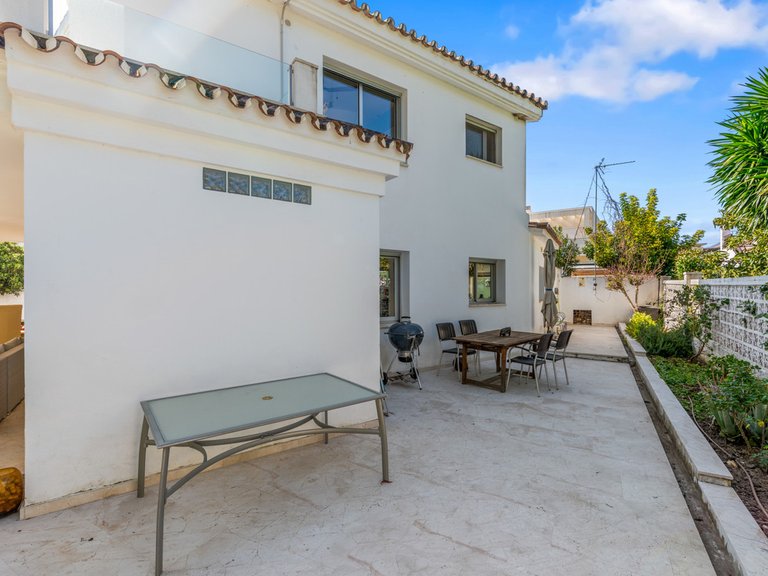 Villa for Sale in San Pedro De Alcántara, Malaga 22