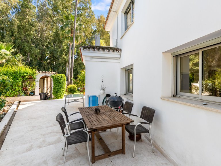 Villa for Sale in San Pedro De Alcántara, Malaga 24