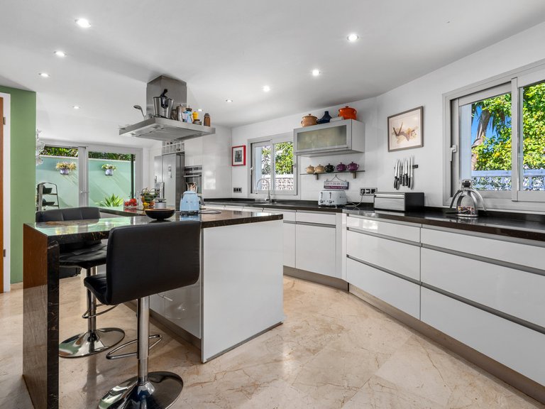 Villa for Sale in San Pedro De Alcántara, Malaga 29