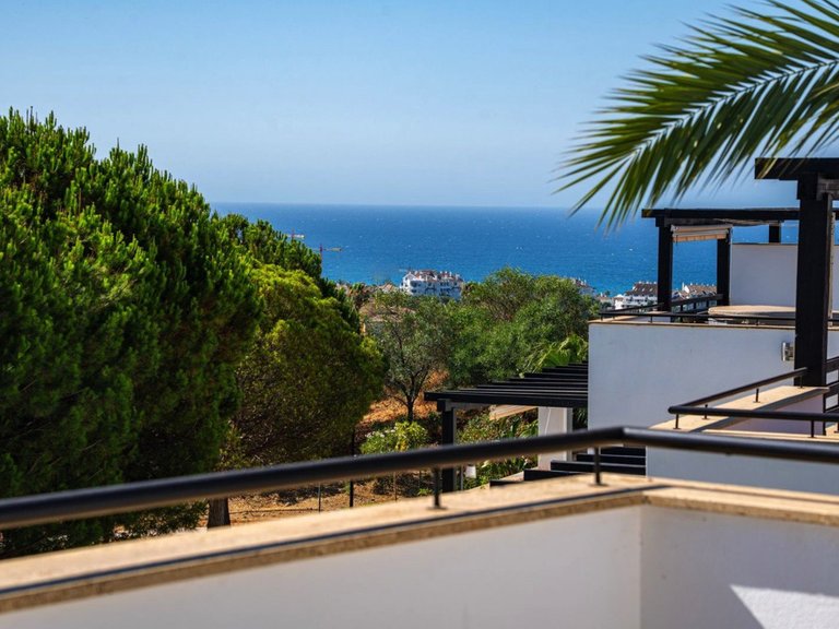 Villa for Sale in Marbella, Malaga 4