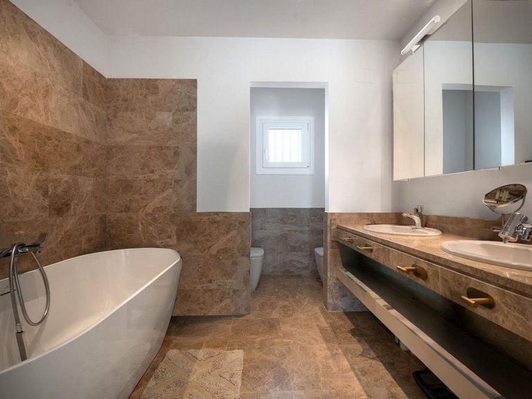 Villa for Sale in Marbella, Malaga 7