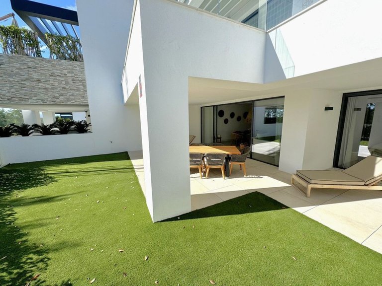 Apartment for Sale in Cabopino, Malaga 24