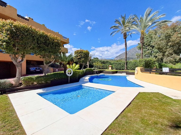 Villa for Sale in Nagüeles, Malaga 1