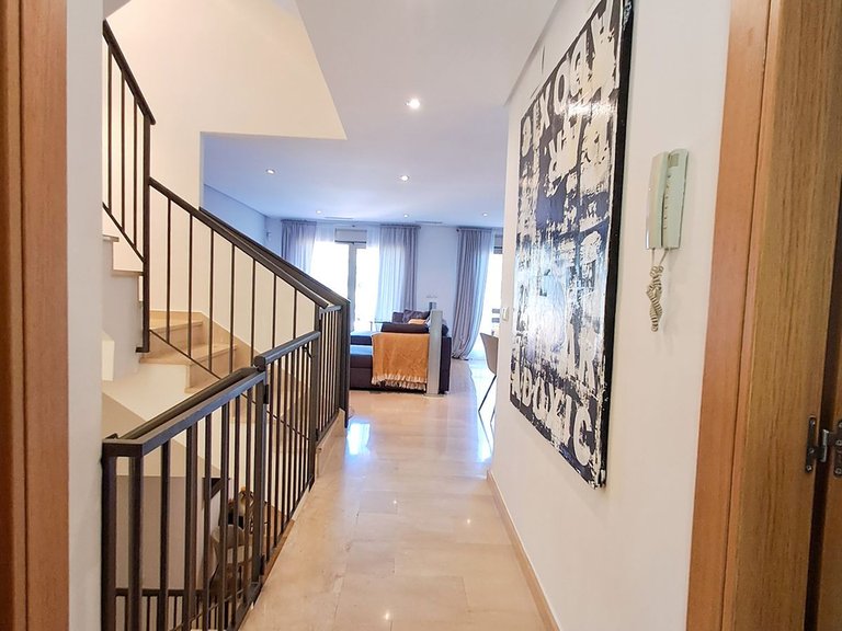 Villa for Sale in Nagüeles, Malaga 14